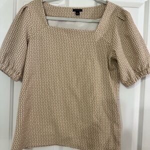 Ann Taylor Puff sleeve blouse
